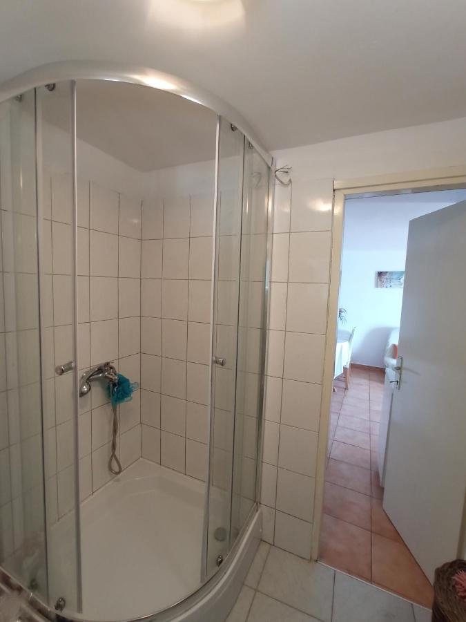 Apartman Anna Podstrana Luaran gambar